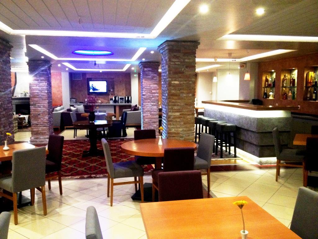 Souris Hotel Rovies Extérieur photo